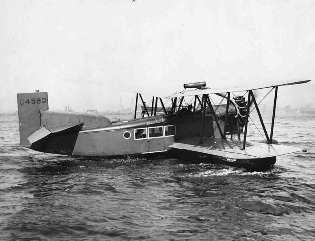 loening air yacht c4592 0317-0004